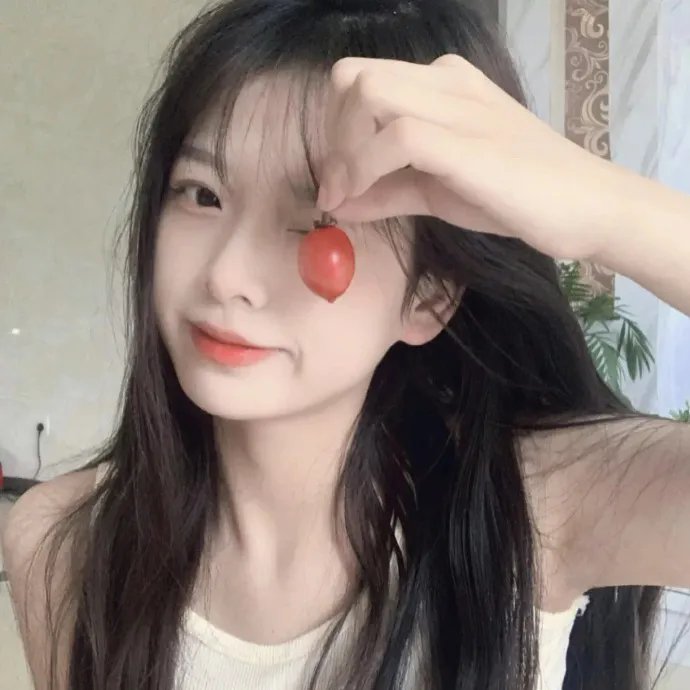背后的她，眼前的我